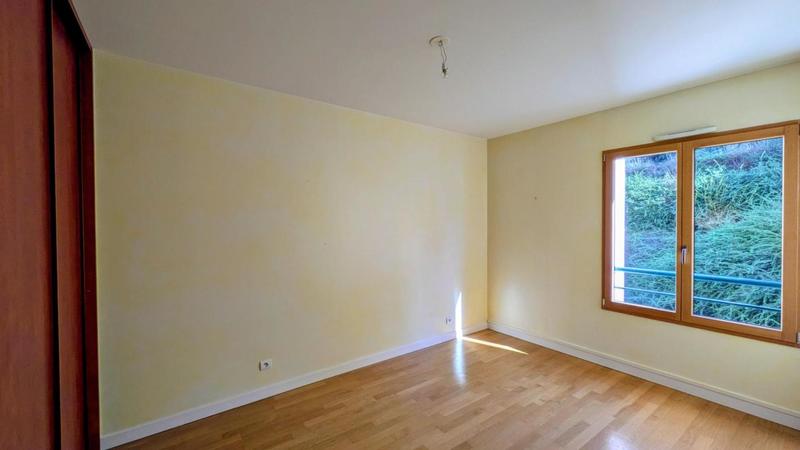 Appartement - 130 m² - 4 pièces