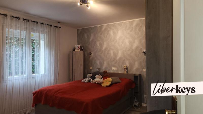 Maison - 167 m² - 9 pièces