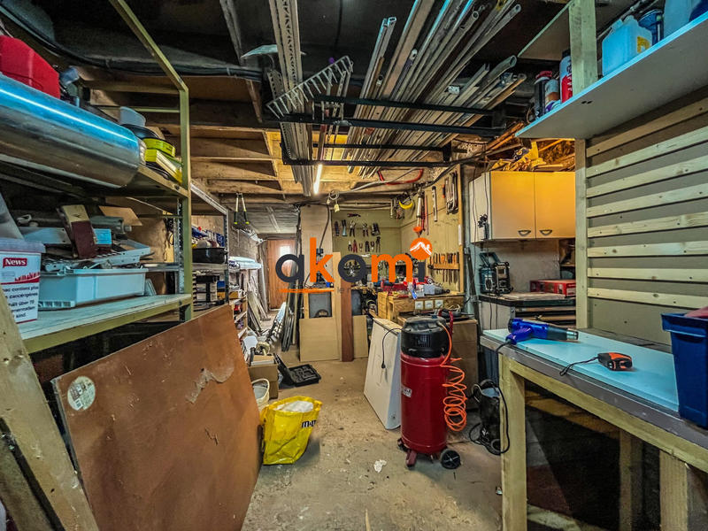 Maison - 200 m² - 5 pièces