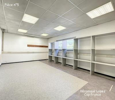 Bureau - 353 m² - 8 pièces