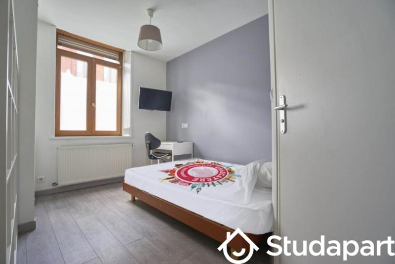 Chambre - 13 m² - 1 pièce