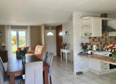 Appartement - 100 m² - 5 pièces