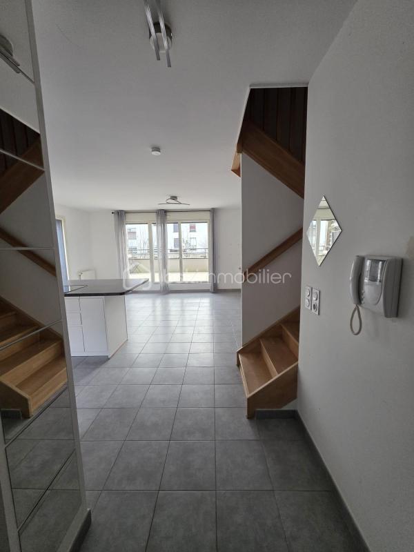 Duplex - 74 m² - 4 pièces