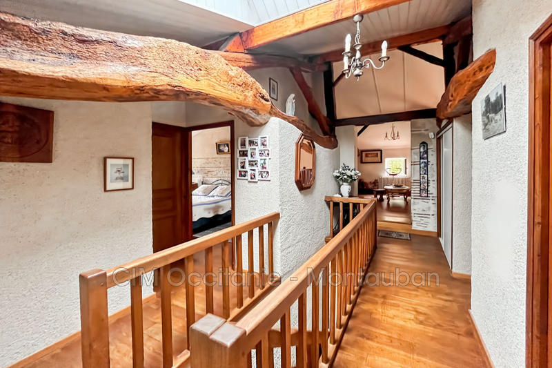 Maison - 201 m² - 6 pièces