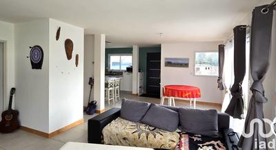 Maison - 99 m² - 4 pièces