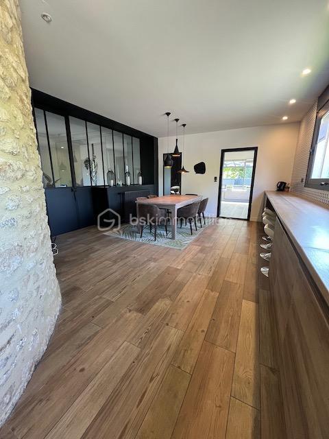 Manoir - 263 m² - 9 pièces