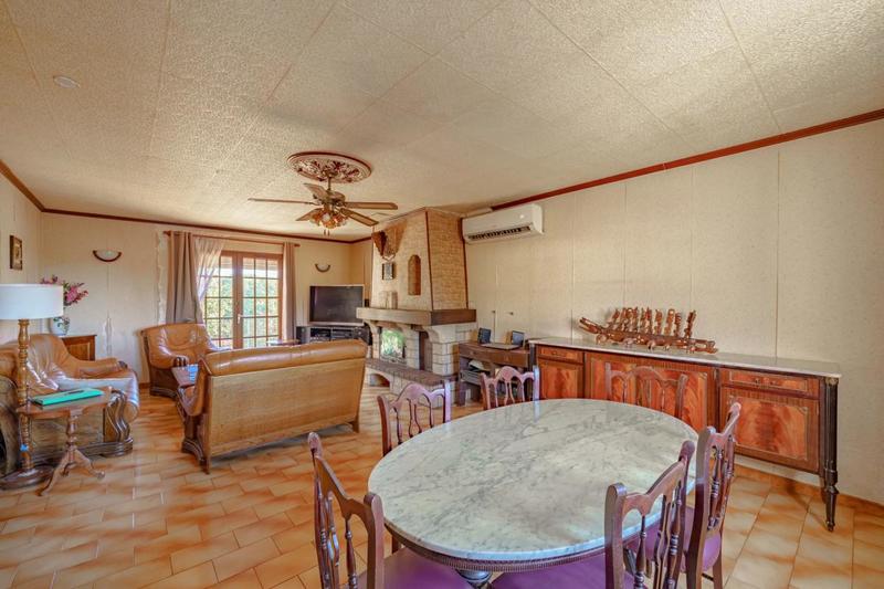 Maison - 153 m² - 8 pièces