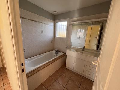 Maison - 98 m² - 4 pièces