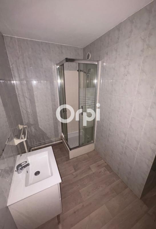 Studio - 30 m² - 1 pièce