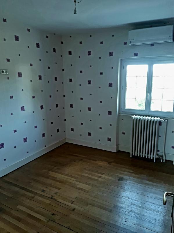 Maison - 184 m² - 8 pièces