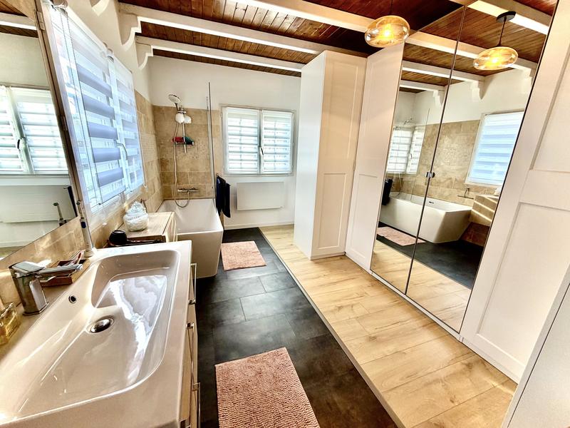 Maison contemporaine - 158 m² - 5 pièces