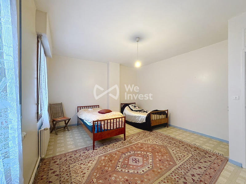 Maison - 204 m² - 10 pièces