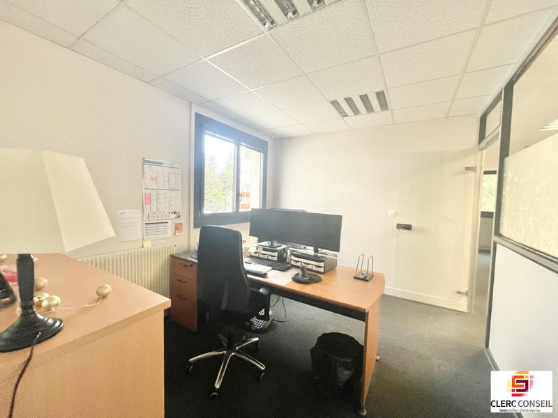 Bureau - 150 m²