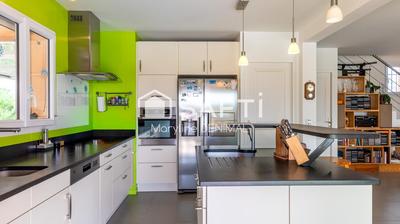 Villa - 180 m² - 7 pièces