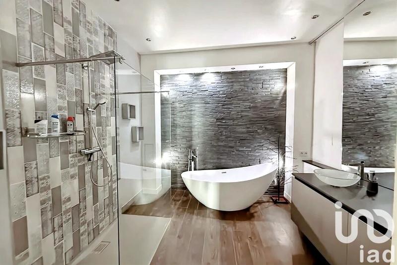 Appartement - 142 m² - 4 pièces