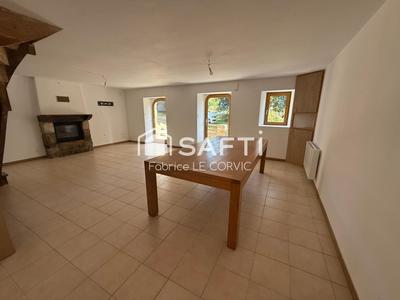 Maison - 134 m² - 7 pièces
