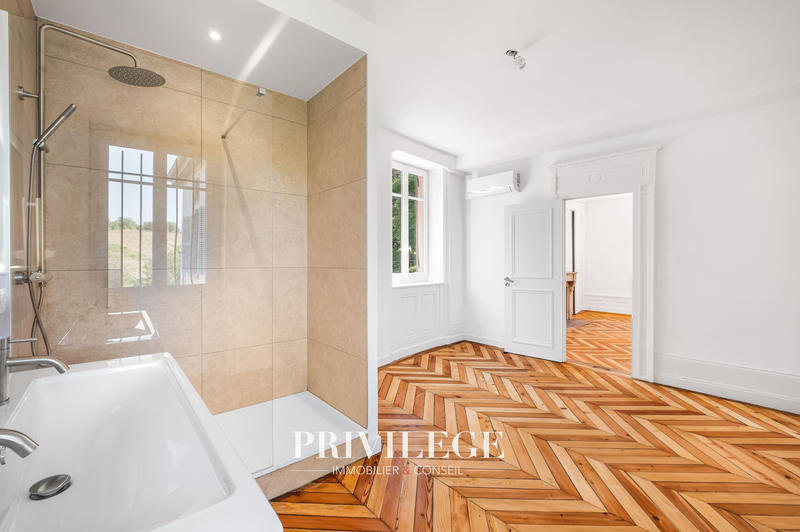 Duplex - 164 m² - 5 pièces