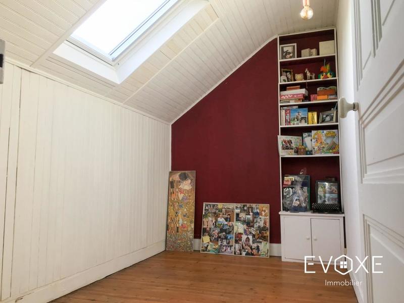 Maison - 95 m² - 5 pièces