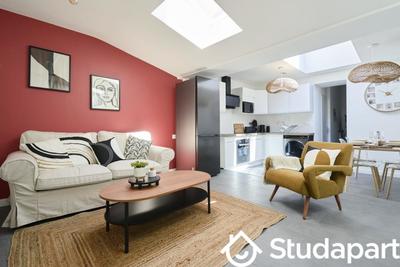 Chambre - 12 m² - 1 pièce