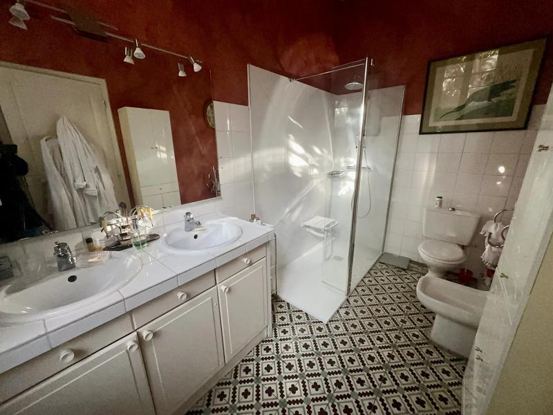 Appartement - 98 m² - 3 pièces