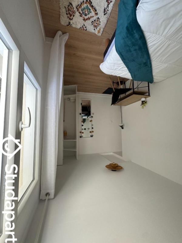 Chambre - 9 m² - 1 pièce