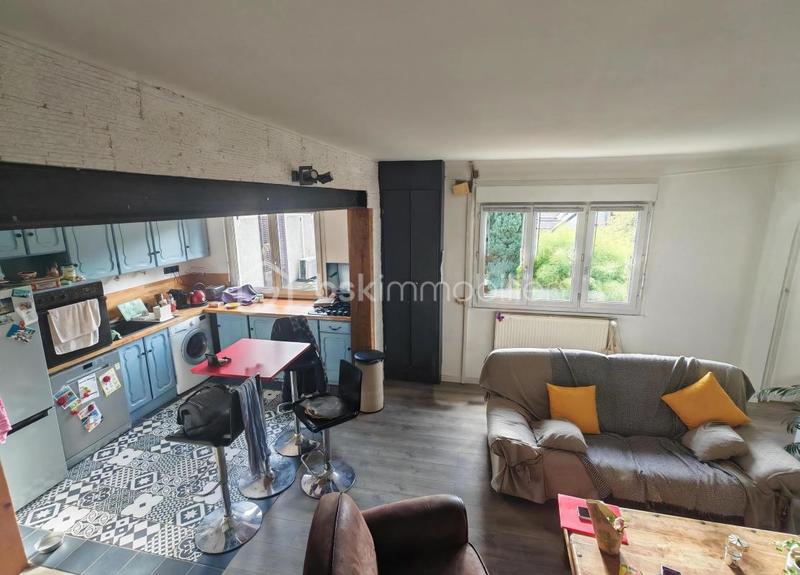 Maison traditionnelle - 101 m² - 6 pièces