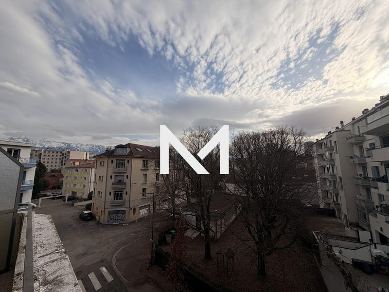 Appartement - 88 m² - 4 pièces