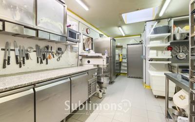 Fonds de commerce - 125 m²