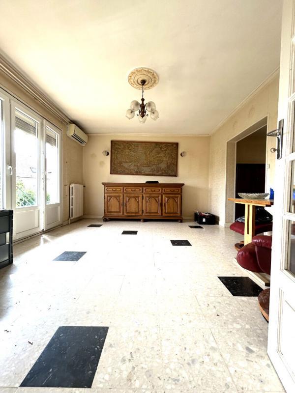 Maison - 107 m² - 6 pièces