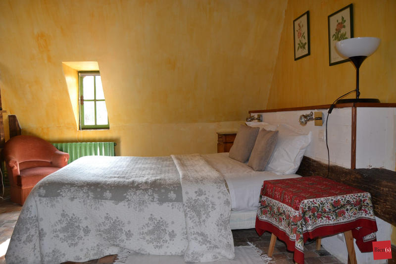 Manoir - 908 m² - 26 pièces