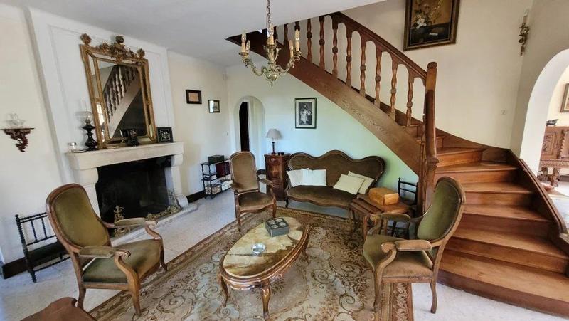 Maison - 167 m² - 6 pièces