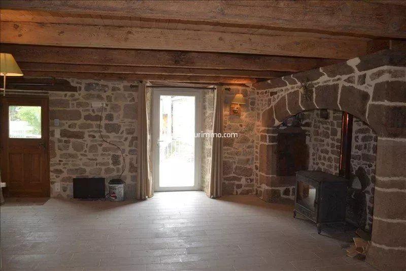 Maison - 95 m² - 3 pièces