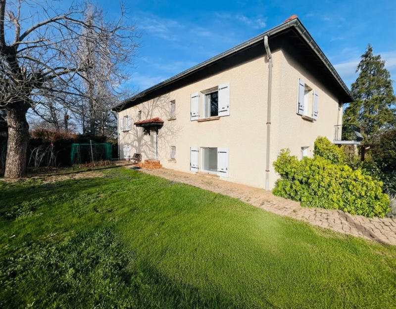 Maison - 202 m² - 6 pièces