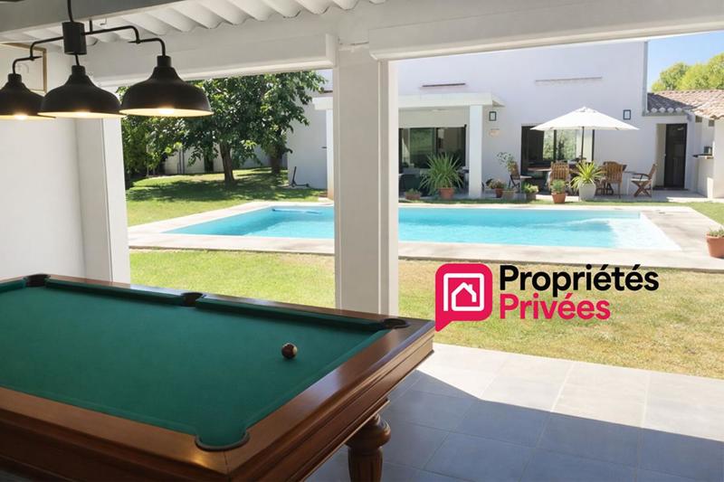 Maison - 200 m² - 8 pièces