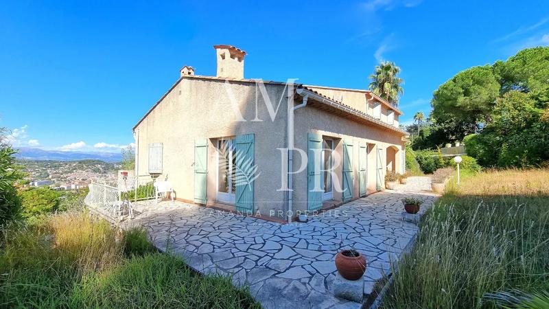 Villa - 216 m² - 7 pièces
