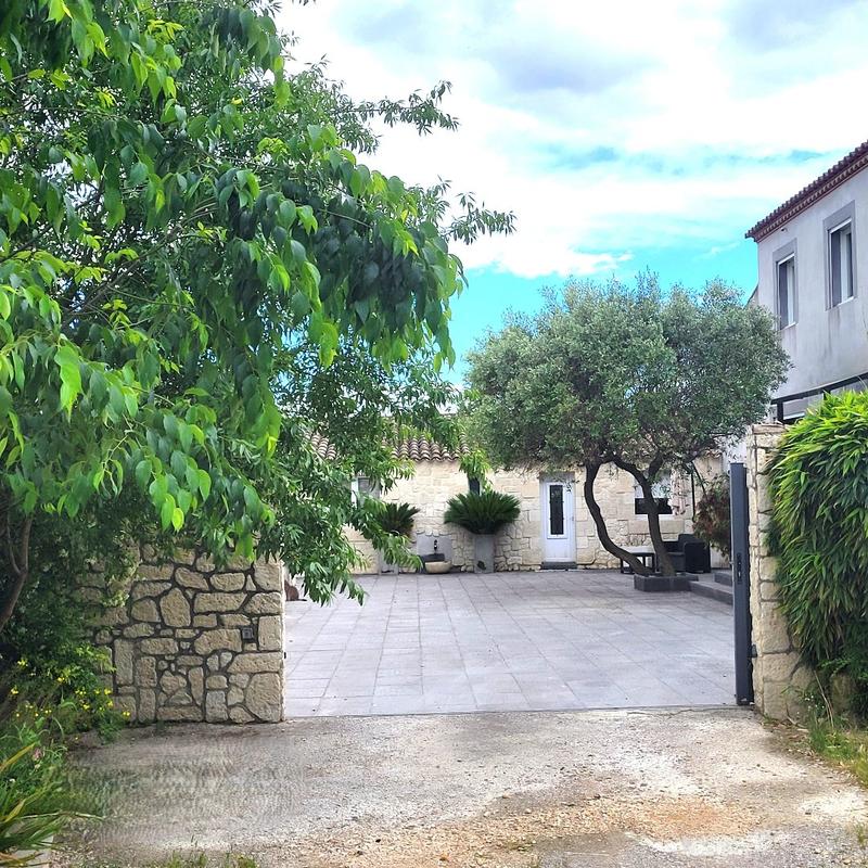 Maison - 265 m² - 11 pièces