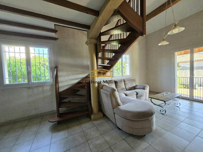 Maison - 96 m² - 4 pièces