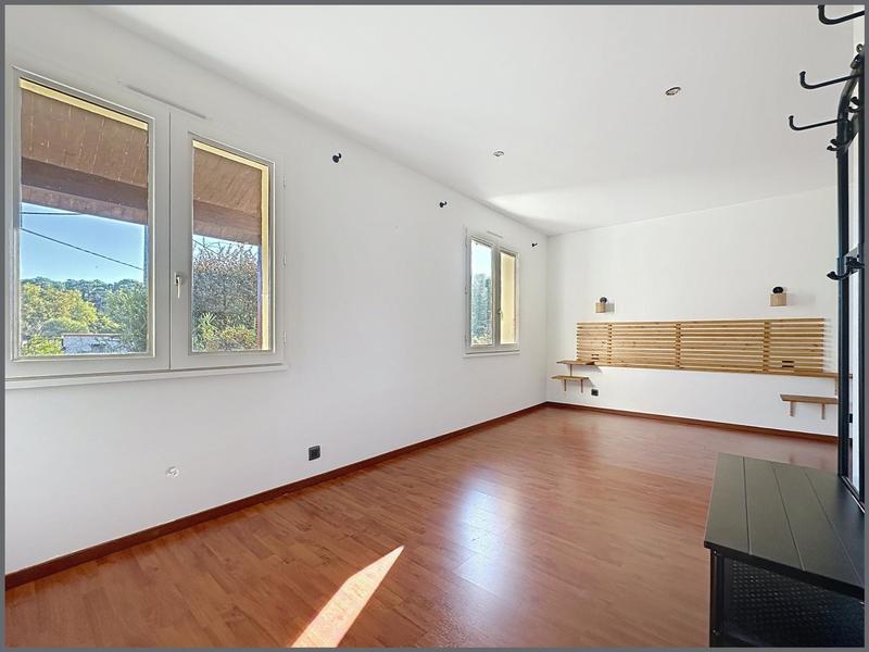 Maison - 123 m² - 6 pièces