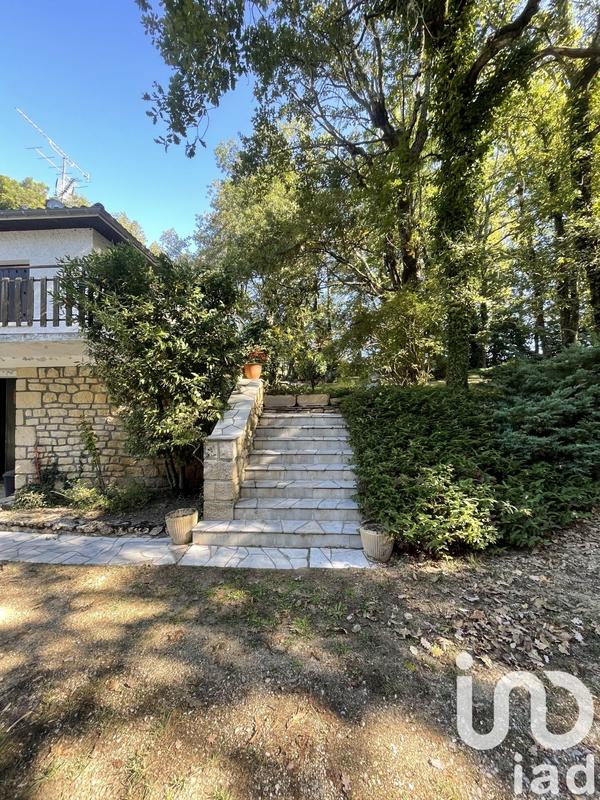 Maison - 230 m² - 6 pièces