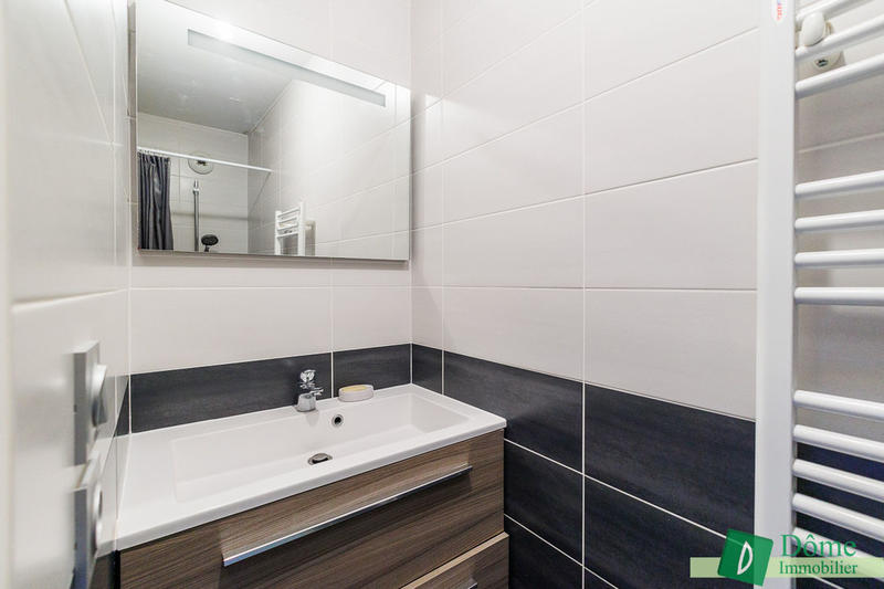 Appartement - 92 m² - 4 pièces