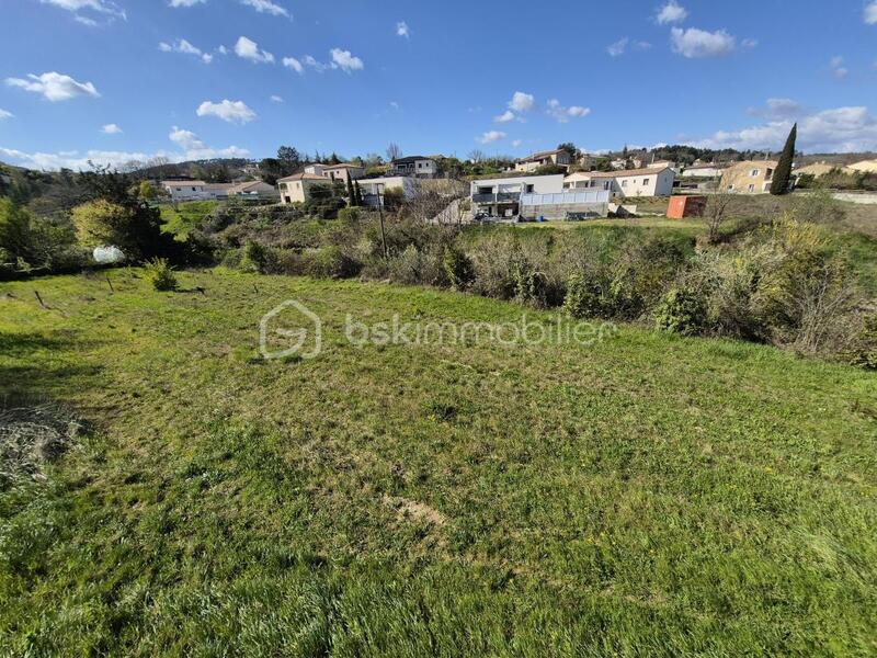 Maison - 400 m² - 9 pièces