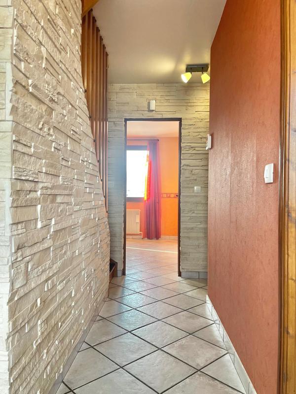 Maison - 140 m² - 9 pièces