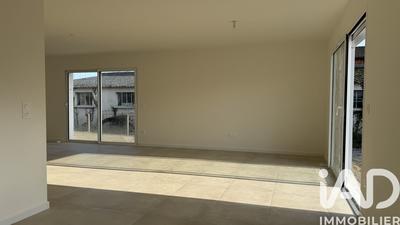 Maison - 105 m² - 4 pièces