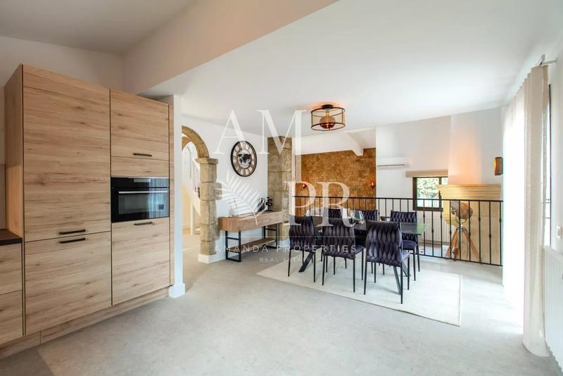 Villa - 170 m² - 7 pièces