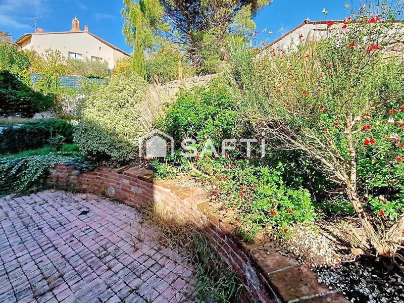 Maison - 225 m² - 9 pièces