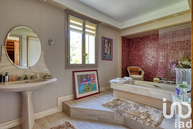 Maison - 175 m² - 6 pièces