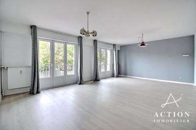 Appartement - 90 m² - 3 pièces