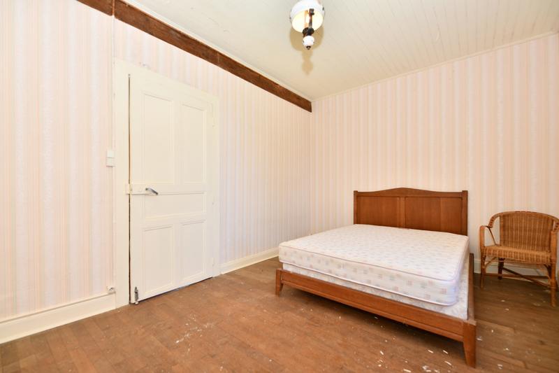 Maison ancienne - 94 m² - 6 pièces