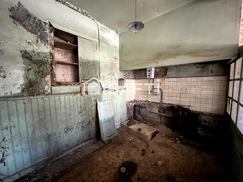 Maison - 150 m² - 10 pièces