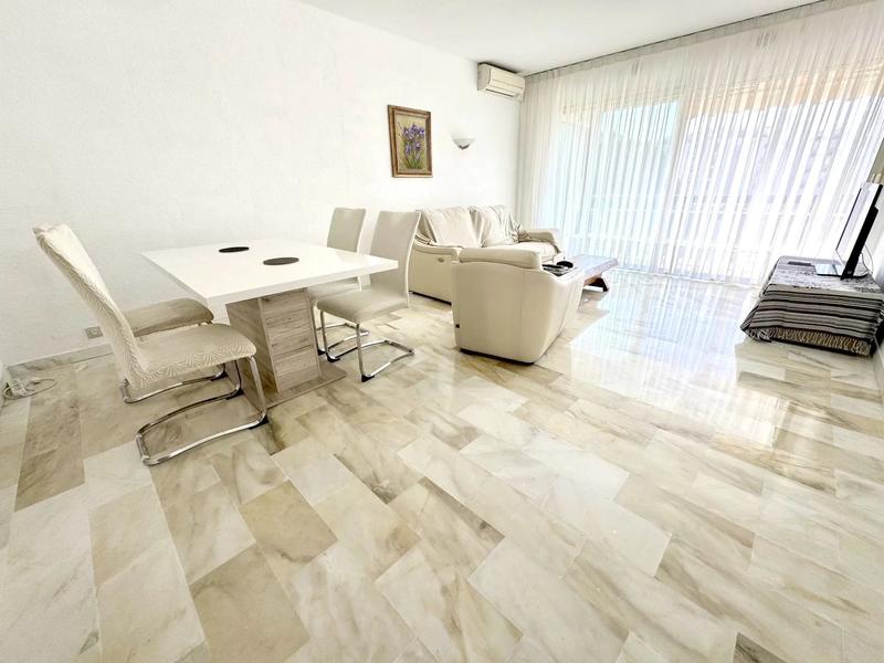 Appartement - 84 m² - 3 pièces